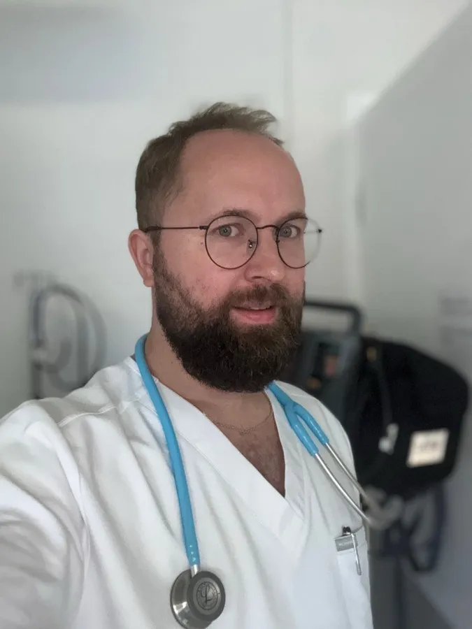 dr n. med. Piotr Gajewski — Sonar Clinic